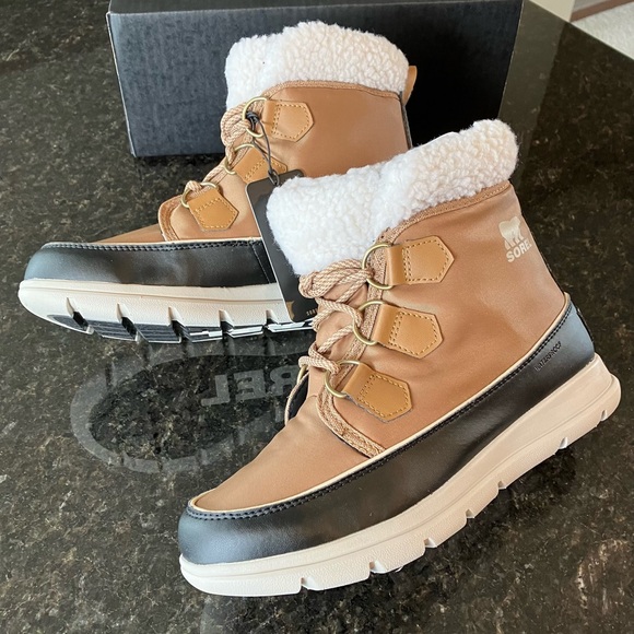 New Sorel Women's Explorer Carnival Boot, Short Winter Boots Faux Fur Short Boot - Picture 10 of 16